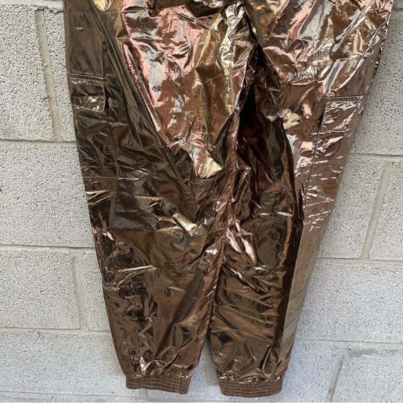 New Victoria Sport Metallic Active Set - Picture 7 of 13